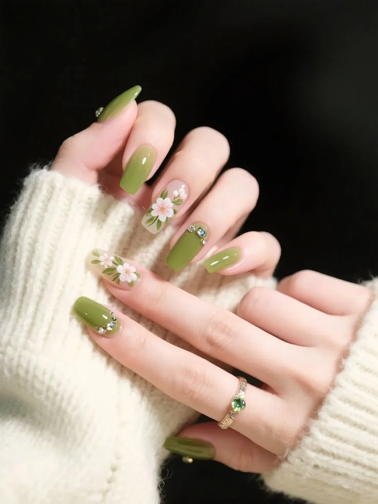Nail Service